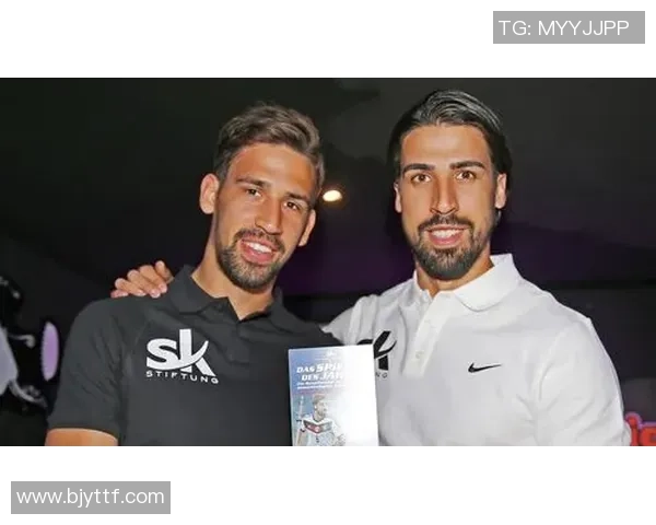 走近绿茵巨星深度解析足球球星独家英语采访实录